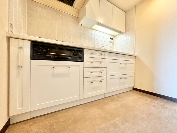 キッチン 使いやすくスタイリッシュなキッチン空間になっております。