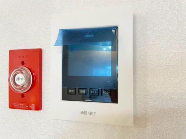 設備 お子様のお留守番時も、鍵の開錠前に確認ができ安心のモニターインターホン。 