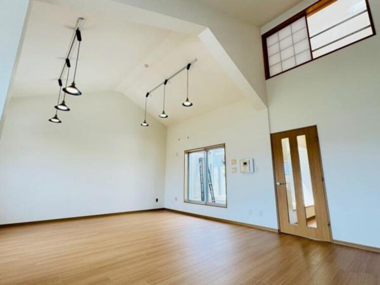 居間 【2025年8月撮影】