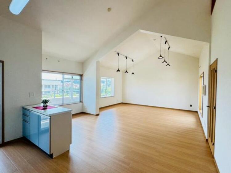 居間 【2025年8月撮影】