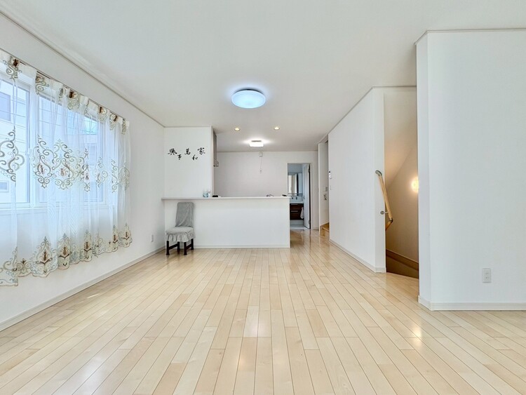 居間 過ごす時間が、たくさんの思い出として紡がれていく場所。