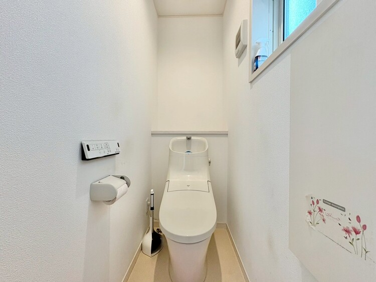 トイレ 暮らしの中のさりげないひとときの快適さにも、こだわりを、持って設備を配しております。