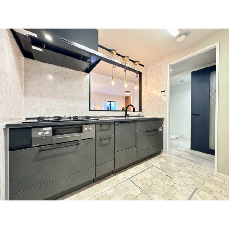 キッチン 令和7年8月25日撮影