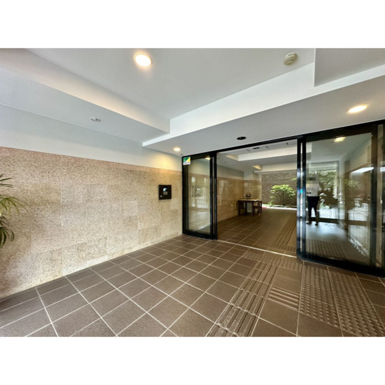 エントランス 令和7年8月25日撮影