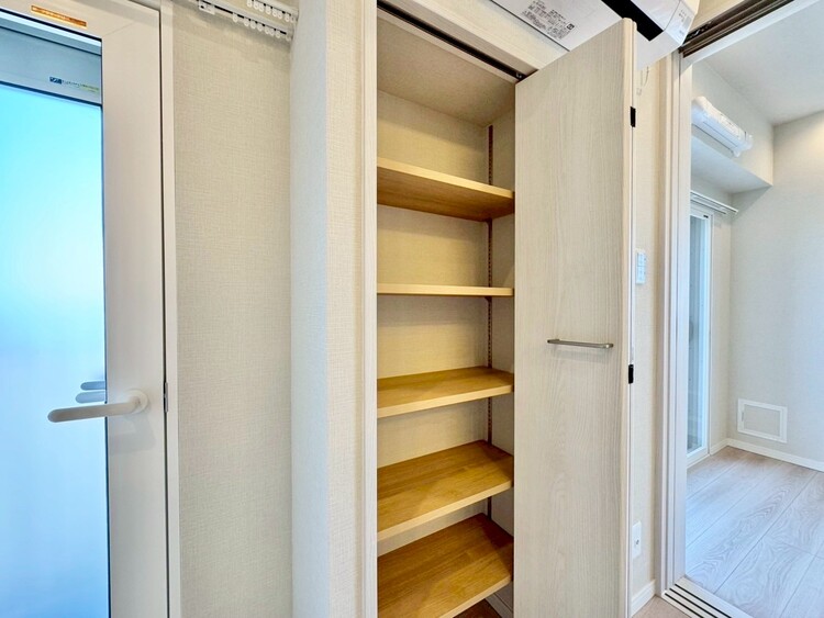 その他 家電やスーツケース、ストック品など何でも片付く嬉しい空間です。