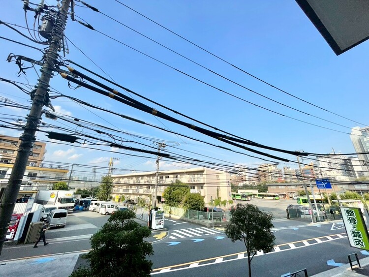 その他 眺望や窓からの景色が良いと、家で過ごす時間も快適です。