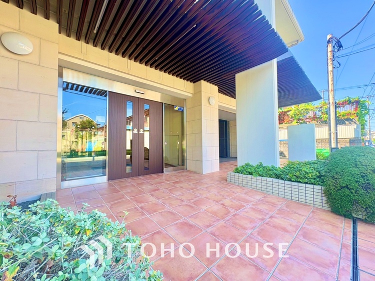 外観 【APPEARANCE】◆陽光◆が差し込む。この開放的な空間に家族の笑顔が集う。家族が一緒に過ごす空間は明るく、そして居心地よく。