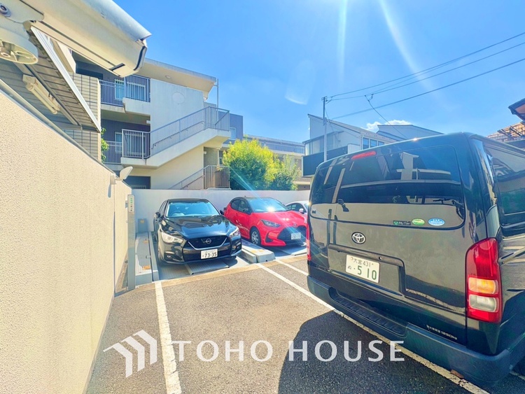 駐車場 【PARKING】◆愛車を◆安全に駐車できる駐車場がございます。