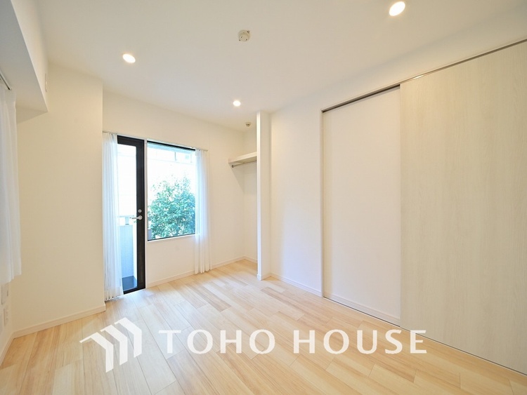 内装 1日の疲れを癒し、心地よく寛げるようゆったりとした広さをしています