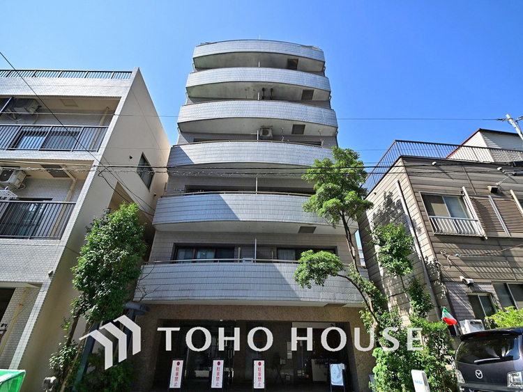 外観 〜3路線10分圏内の整った住環境〜南向きのため陽当り良好〜リノベーション済み1LDK〜