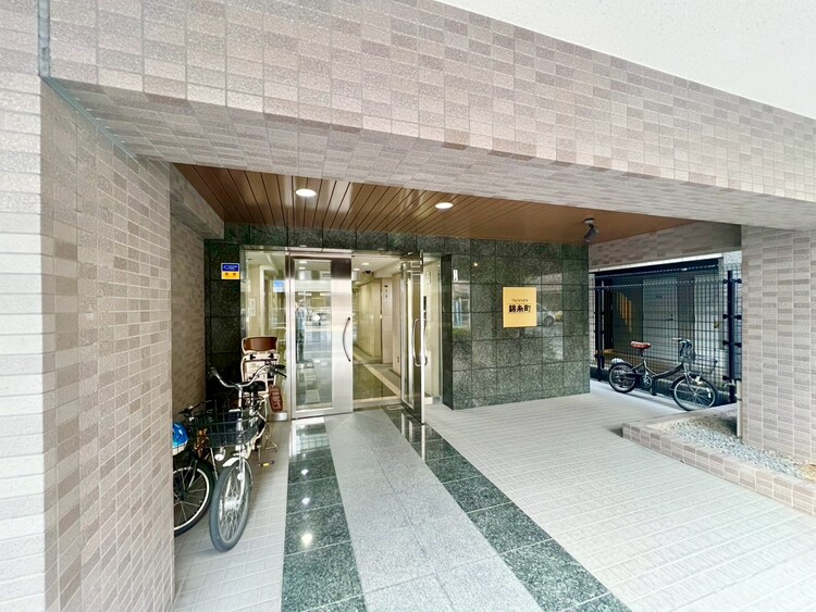 エントランス 上質感漂う玄関アプローチです。