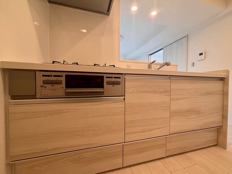 キッチン 使いやすくスタイリッシュなキッチン空間になっております。