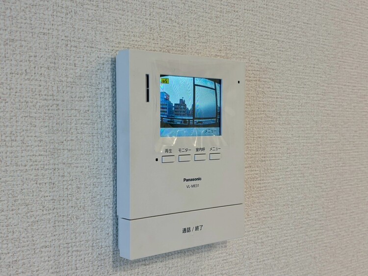 設備 誰が来てもわかる様にモニター付きインターホンを設置。