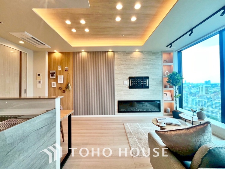 内装 【LIVING】◆住む喜び、楽しさ、感動◆を君と共有したい。いつまでもずっと家族を見渡せるこの広い空間で。