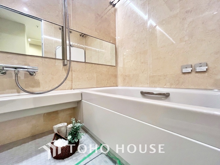 風呂 【BATHROOM】◆プライベートな空間◆simpleだからrelaxできるんです。こころもからだもキレイさっぱり。