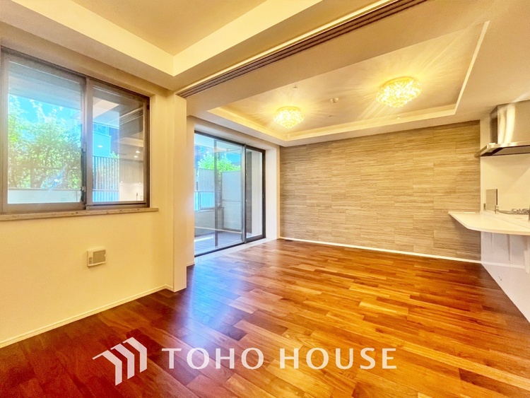 内装 【LIVING】◆Sunshine◆光が燦々と入り、いるだけで気持ちいい。「開放的でゆとりあるお部屋です。」