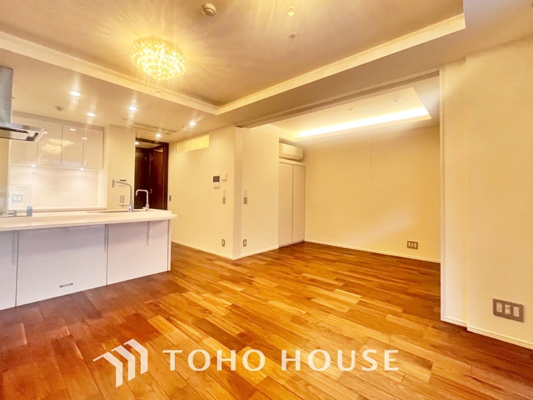 内装 【LIVING】◆simple is best◆無駄のない綺麗なつくりのリビングルームであなただけの暮らしを。