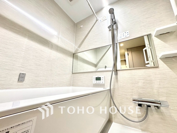 風呂 【BATHROOM】◆プライベートな空間◆simpleだからrelaxできるんです。こころもからだもキレイさっぱり。