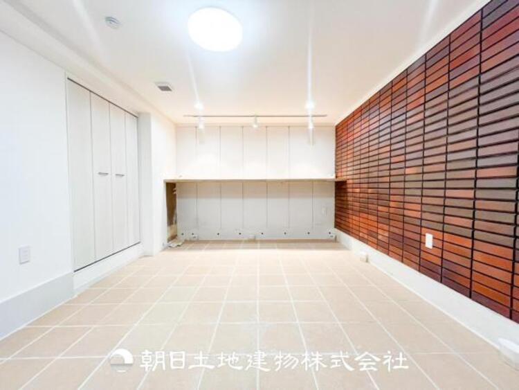 内装 人間の感性を育むプライベートルームはシンプルが１番だと思います。