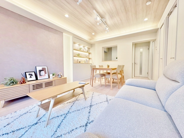 居間 豊かな居住性と、安心感を満たすクオリティが見事に調和した住空間。