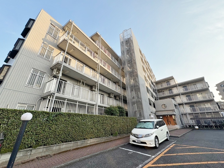 外観 資料には掲載していない情報が、現地にはたくさんあります。是非一度、現地をご確認ください。