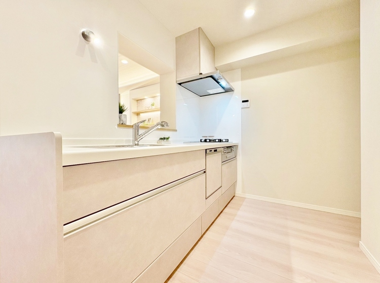 キッチン 洗練されたスタイリッシュなデザイン性と使いやすさを備えた仕様。