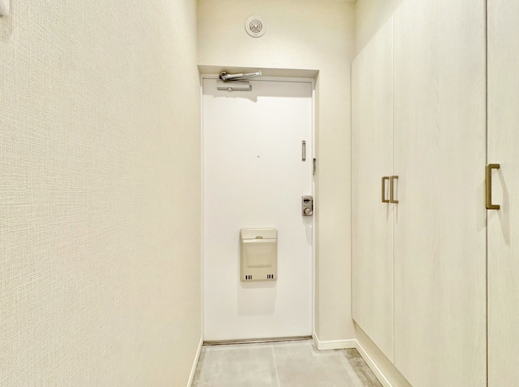 玄関 シューズボックスを完備した玄関です。