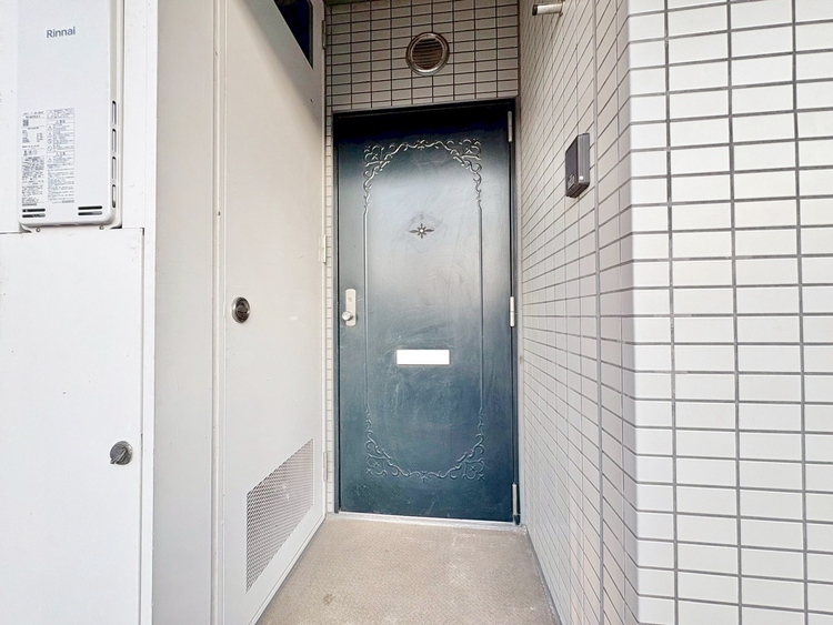 玄関 玄関を開ければ、そこは安らぎのご自宅。