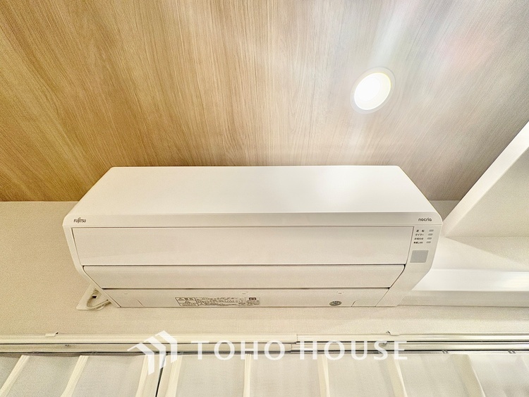 エントランス 【Breeze, green scent】澄み切った空気。移ろう季節の中、ゆっくりと流れる時間。幸せを噛みしめる穏やかな生活。