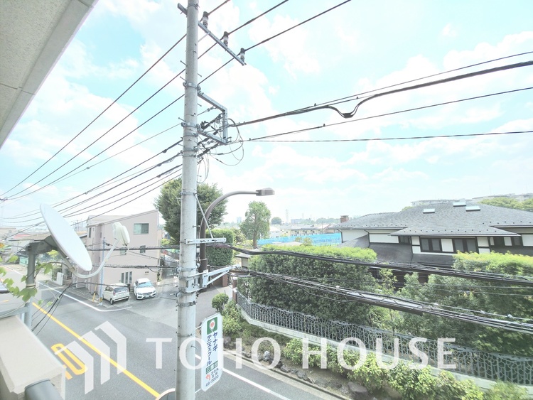 その他 現在リフォーム中。新しく生まれ変わる室内は、快適な暮らしを彩る空間へ。白を基調とした明るい内装、最新の設備が、あなたの新生活を豊かにします。完成を楽しみにお待ちください。