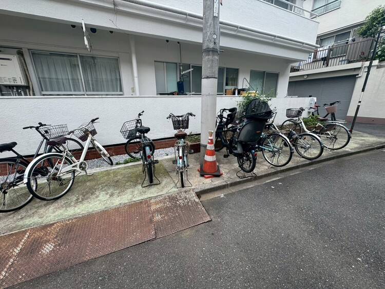 その他 駐輪場も綺麗に整頓されています。※空き状況は都度ご確認下さい。