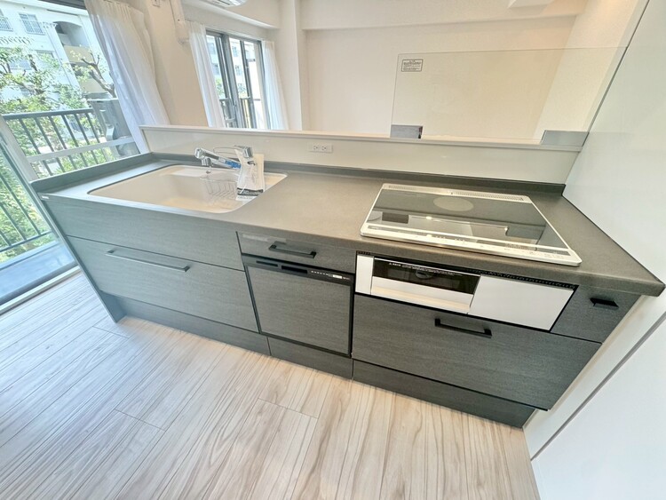 その他 開放感のあるキッチンスペース。調理をしながら、会話も弾みそうですね。