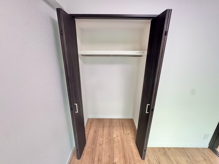 その他 収納スペースが付いていて、お部屋を広く使っていただけます。