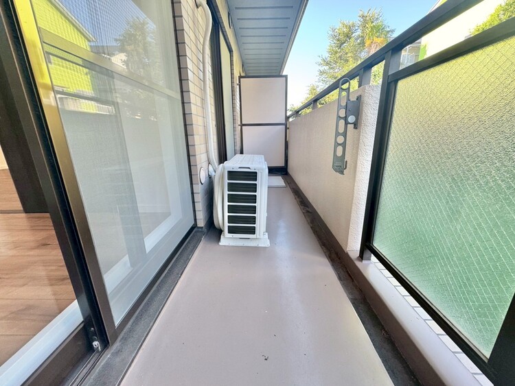 その他 朝の澄んだ空気や、夕方に吹く清々しい風を感じられるバルコニー。