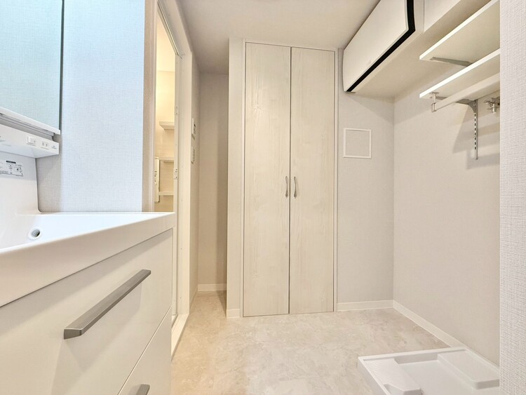 その他 十分な広さの脱衣所。