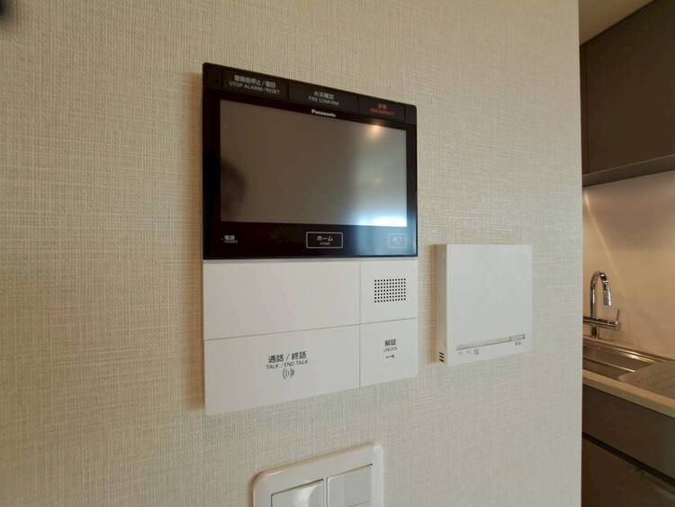 その他 誰が来てもわかる様にモニター付きインターホンを設置。
