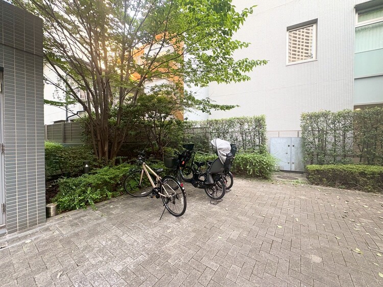 その他 駐輪場も綺麗に整頓されています。※空き状況は都度ご確認下さい。