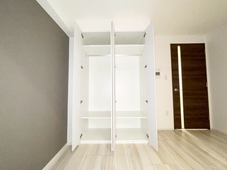 その他 収納スペースが付いていて、お部屋を広く使っていただけます。