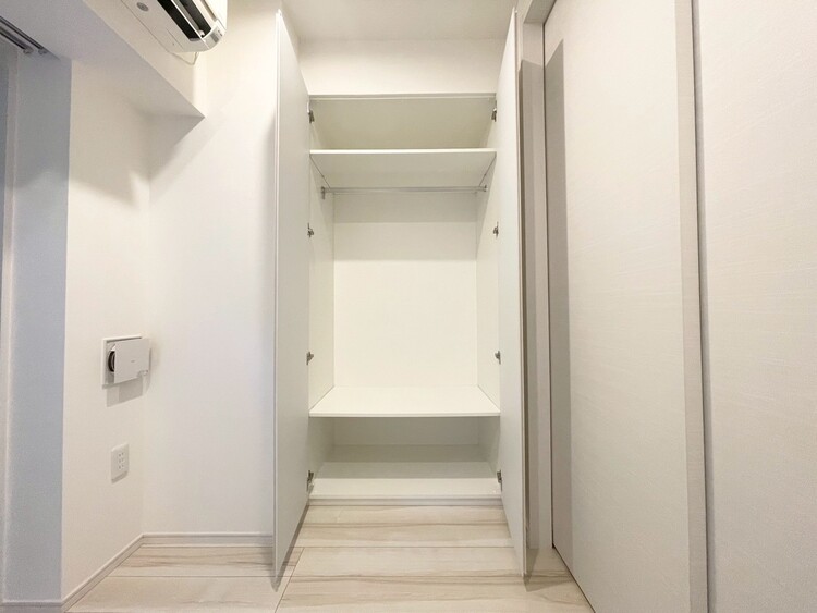 その他 家電やスーツケース、ストック品など何でも片付く嬉しい空間です。