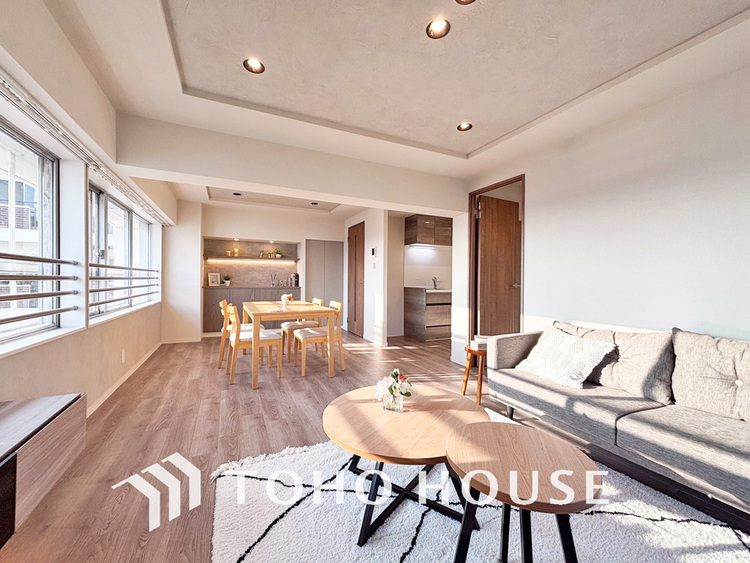 内装 ゆったりとくつろげる上質なリビングダイニング