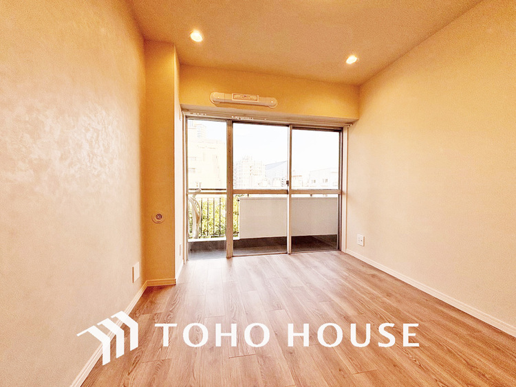 内装 感性を育むプライベートルームはシンプルでスマートな空間