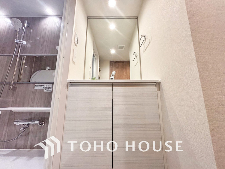 洗面 大きな洗面鏡付き、朝の身支度も楽しくなりますね