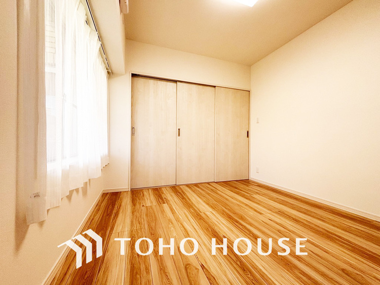 内装 シンプルですっきりとした室内は飽きのこない居心地の良い雰囲気です