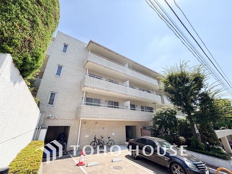 外観 〜大切なペットとの生活〜広々LDK20帖のゆとりある住空間〜低層ビンテージマンション〜