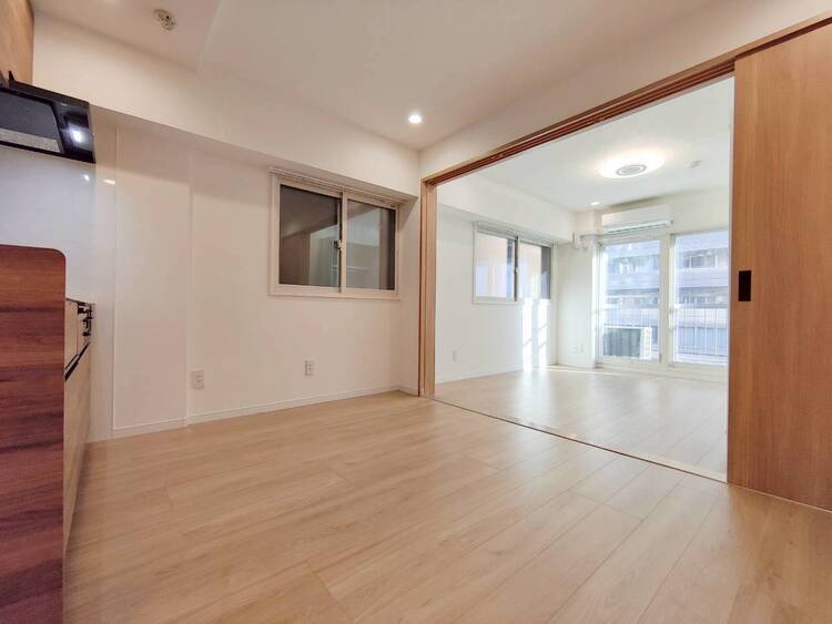 居間 充実した生活は伸びやかな居室空間から始まります。