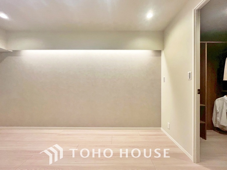 内装 【PRIVATE ROOM】◆快適◆な暮らしに不可欠な収納スペース。快適さとともに思い出も詰まっていく。