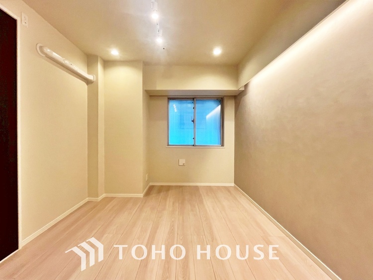 内装 【PRIVATE ROOM】◆属毛離裏◆子は父を手本とし、母に愛育されて成長する。家族の深い繋がり。いつまでも大切にしたい。