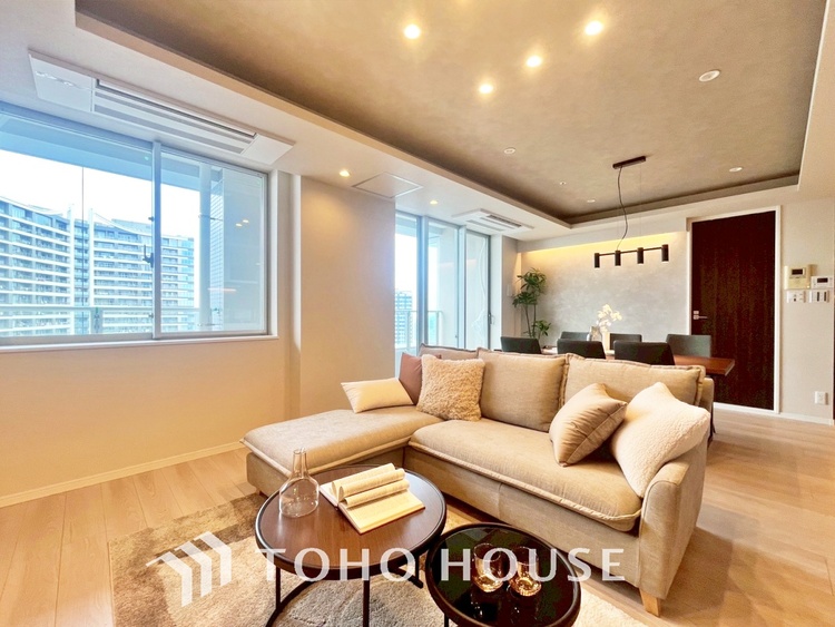 内装 【LIVING】◆Sunshine◆光が燦々と入り、いるだけで気持ちいい。「開放的でゆとりあるお部屋です。」