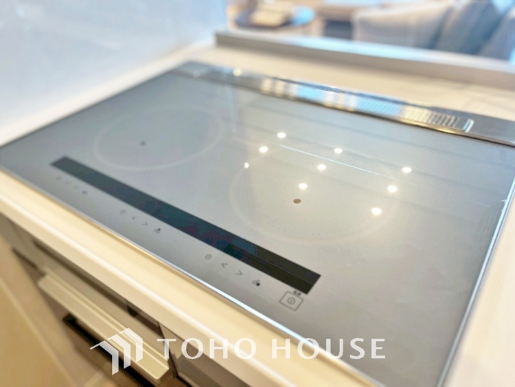 キッチン 【KITCHEN】◆家族のおはよう◆の声を笑顔で迎えてあげられるシステムキッチン。朝ごはんが楽しみでちょっと早起きしたくなるんです。