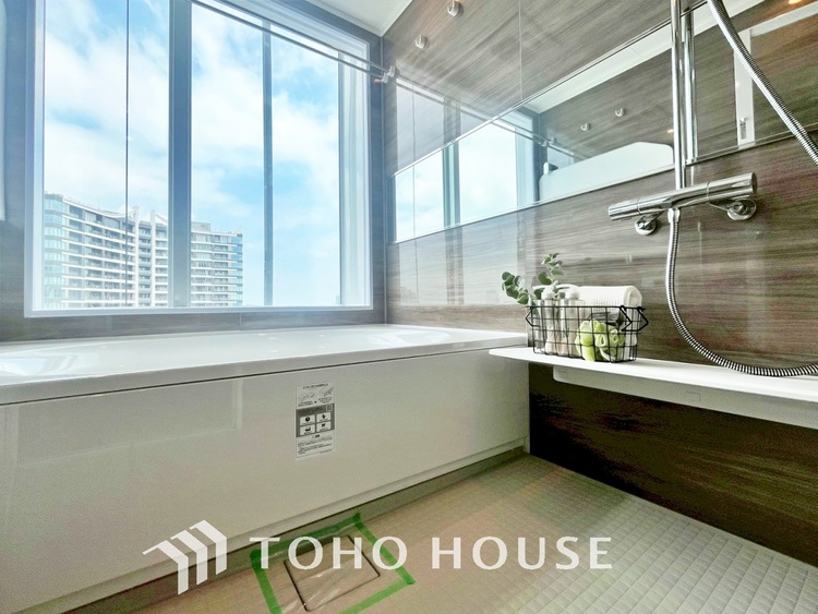 風呂 【BATHROOM】◆プライベートな空間◆simpleだからrelaxできるんです。こころもからだもキレイさっぱり。